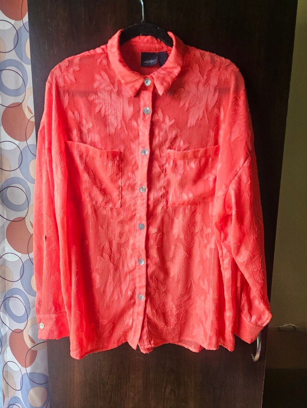 Daytrip Vibrant Coral Pink Sheer Textured Button-Up Blouse Size Large